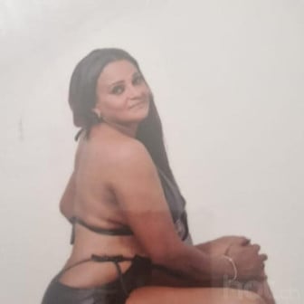 Willst du eine heisse Latina mit Feuer?