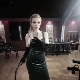 Domina mit Klasse 👄 BDSM, Klinik & Latex, zweisprachig