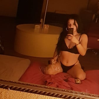 I offer you discreet companionship and playful devotion according to your wishes
