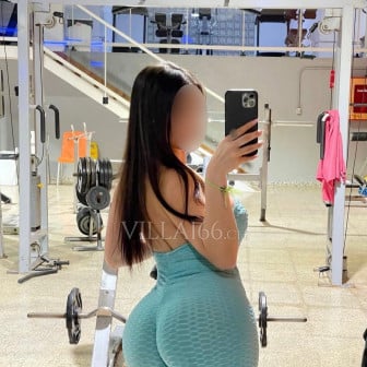 Spanierin, GFE, Zungenk&uuml;sse, Soft-Domina, Toy-Action, Ganzk&ouml;rpermassage & Duschspass, Dirty Talk, Striptease &ndash; spricht Englisch & Spanisch