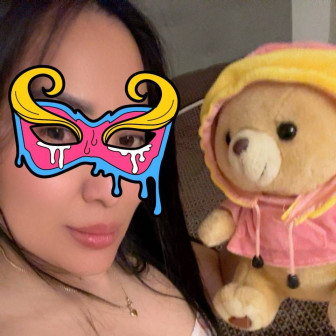 Neth, süsses, kleines Thai Girl mit ihren magischen Händen neu in 9214 Kradolf